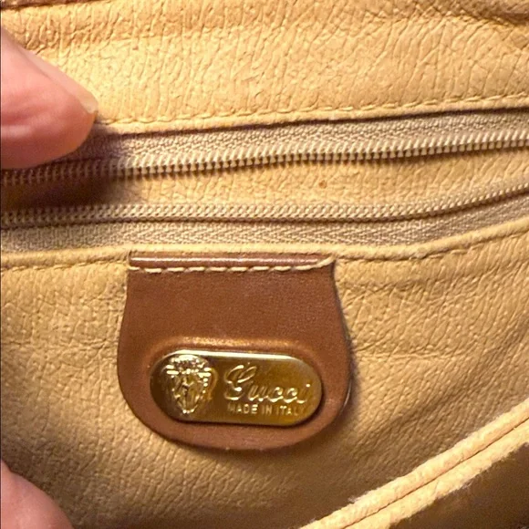 Gucci Classic Brown and Tan Shoulder Bag - Picture 9 of 15